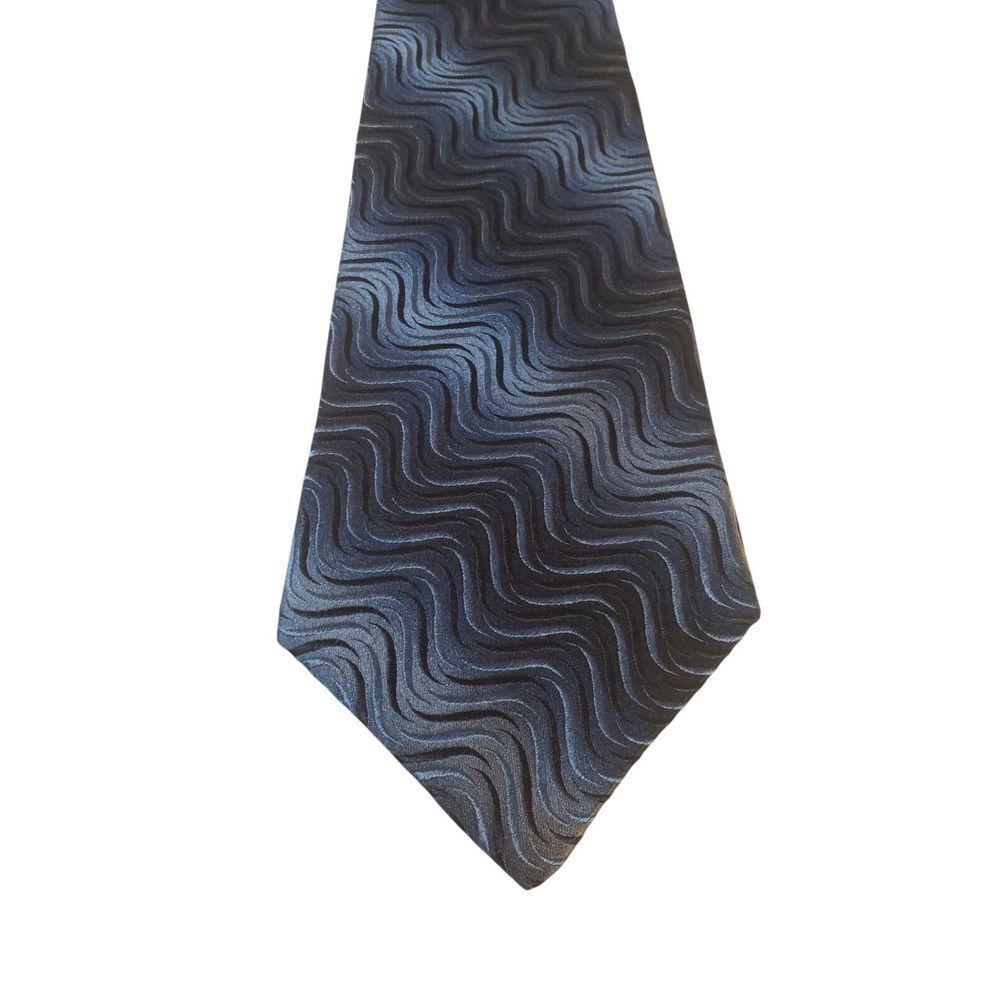 Bugatti Neck Tie Mens Luxury Blue Abstract Silk Business Church Made in USA